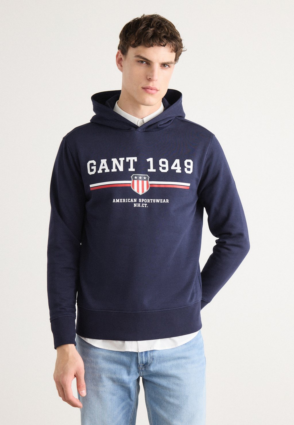 Толстовка с капюшоном GRAPHIC HOODIE - Sweatshirt GANT, темно-синий
Толстовка с капюшоном GRAPHIC HOODIE - Sweatshirt GANT, темно-синий