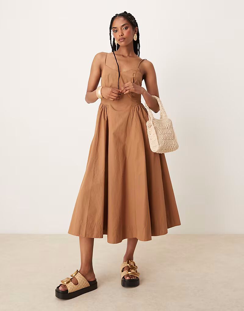 Платье миди из потертого хлопка с заниженной талией коричневого цвета Threadbare
Платье миди из потертого хлопка с заниженной талией коричневого цвета Threadbare