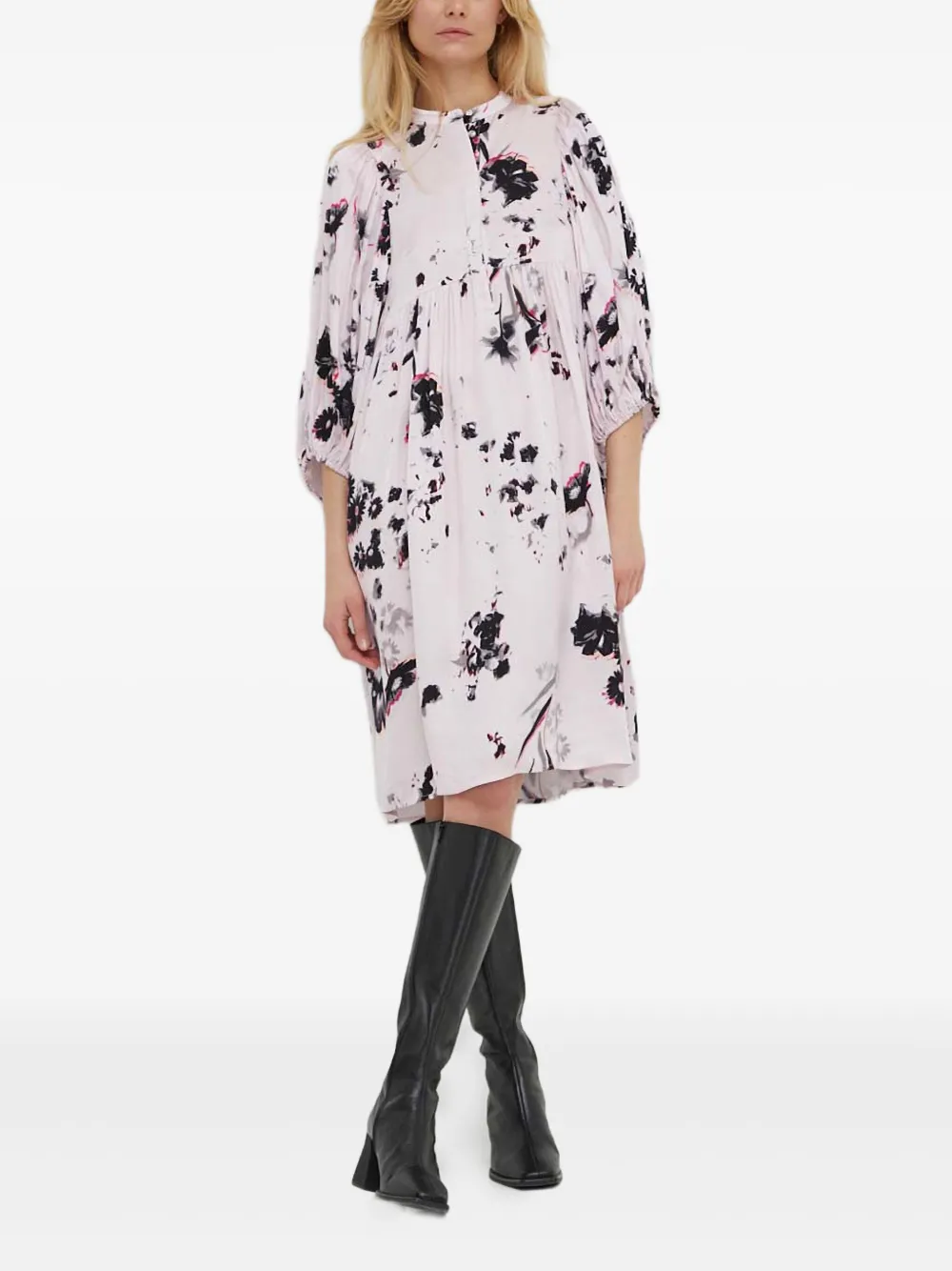 Платье со сборками и цветочным принтом Bruuns Bazaar, розовый
Платье со сборками и цветочным принтом Bruuns Bazaar, розовый