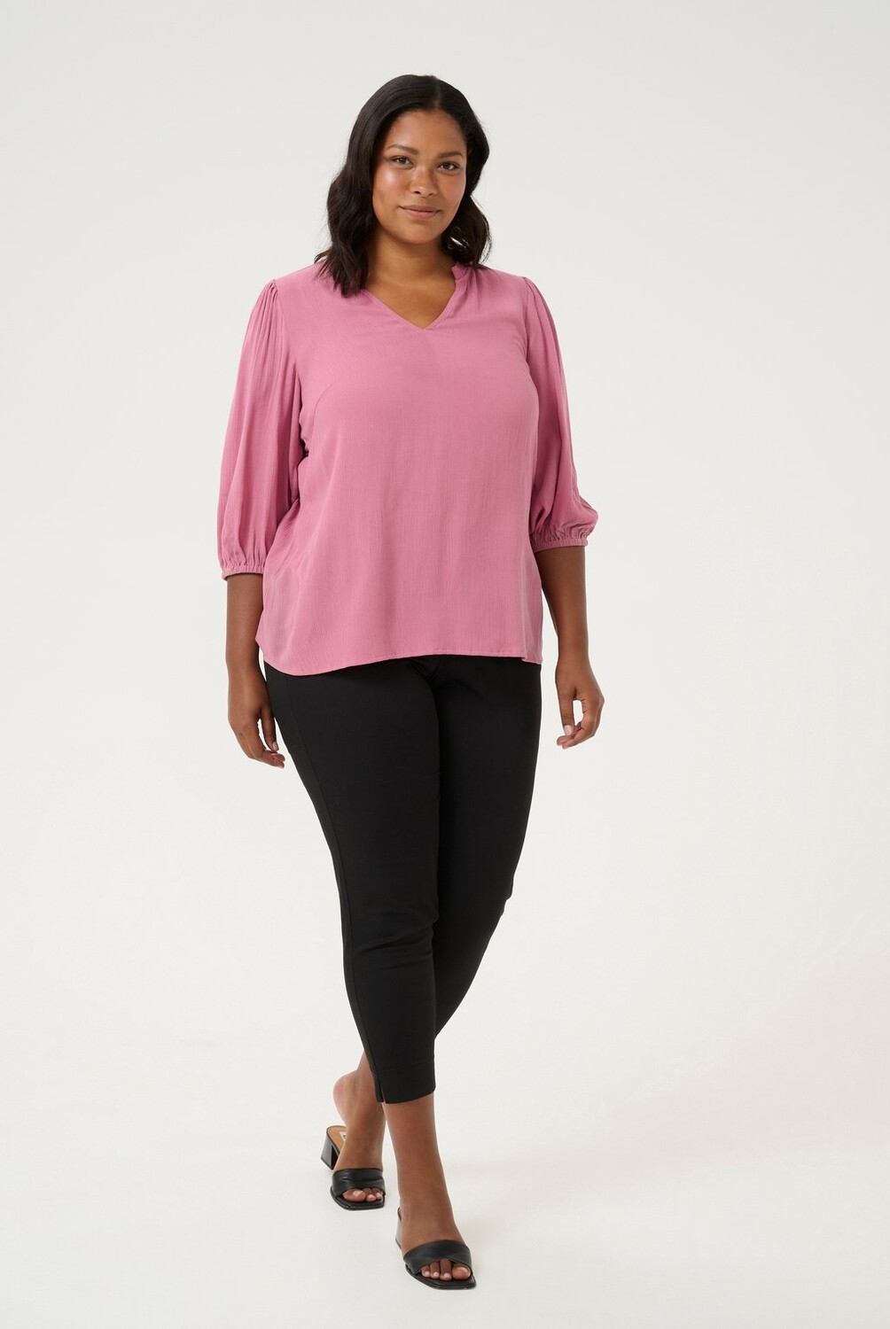 Блуза KCKAMILLE AMI Kaffe Curve, светло-розовый
Блуза KCKAMILLE AMI Kaffe Curve, светло-розовый