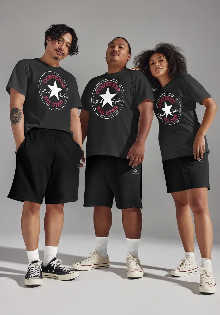 Футболка Converse "CONVERSE GO-TO CHUCK TAYLOR CLASSIC PATCH TEE", унисекс, черный
Футболка Converse "CONVERSE GO-TO CHUCK TAYLOR CLASSIC PATCH TEE", унисекс, черный