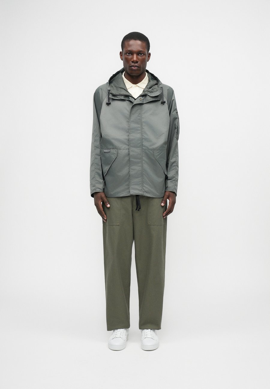 Куртка Alpha Industries ALPHA X TNT COLD WEATHER PARKA, Field Gray/Grey
Куртка Alpha Industries ALPHA X TNT COLD WEATHER PARKA, Field Gray/Grey