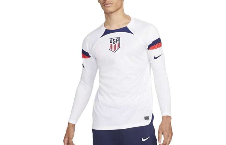 Мужское футбольное джерси Nike, цвет White
Мужское футбольное джерси Nike, цвет White