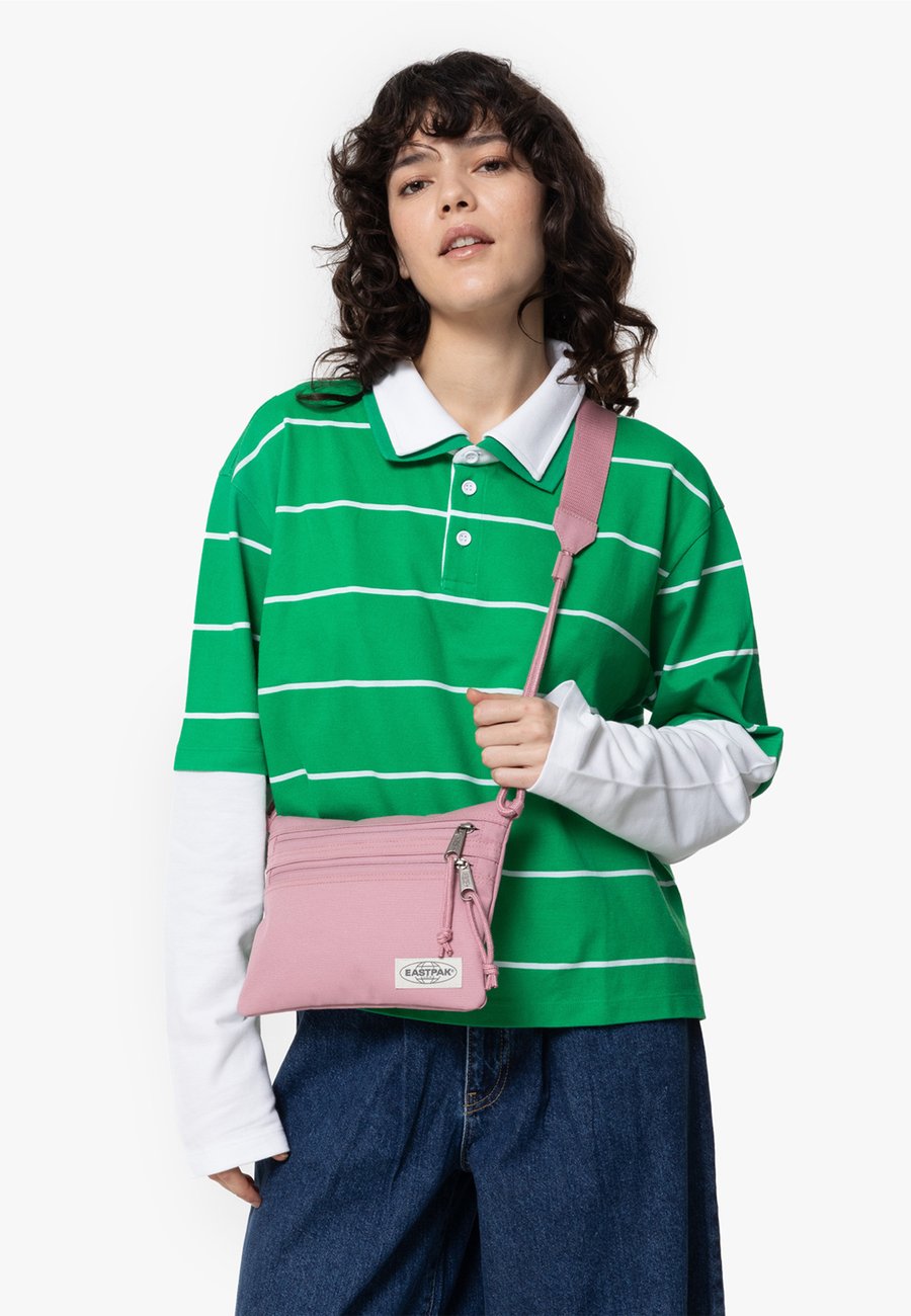 Сумка кросс-боди Eastpak CROSTIN, Washed Rose/Pink
Сумка кросс-боди Eastpak CROSTIN, Washed Rose/Pink
