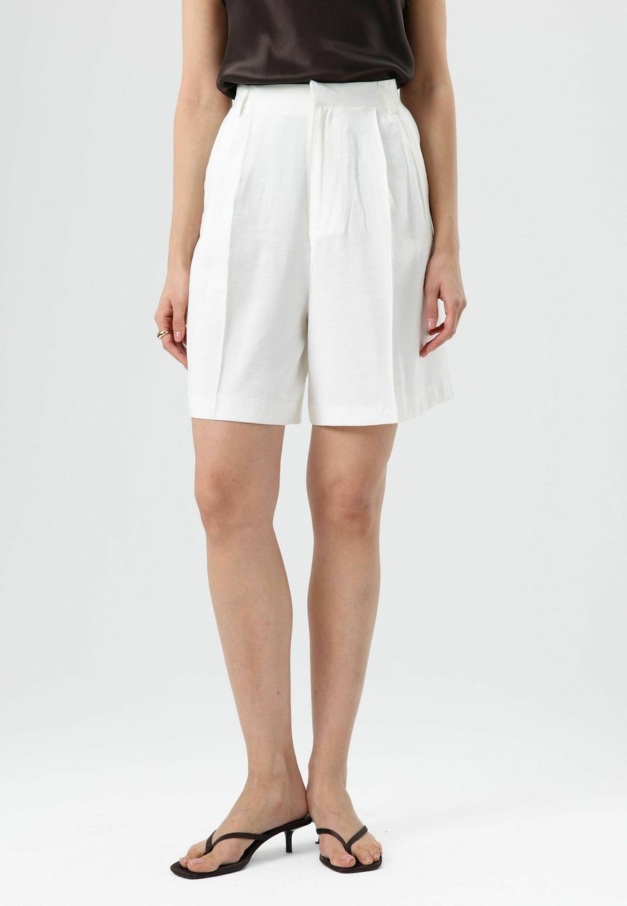 Шорты D.MoRo HIGH WAIST, Ecru/Off-White
Шорты D.MoRo HIGH WAIST, Ecru/Off-White