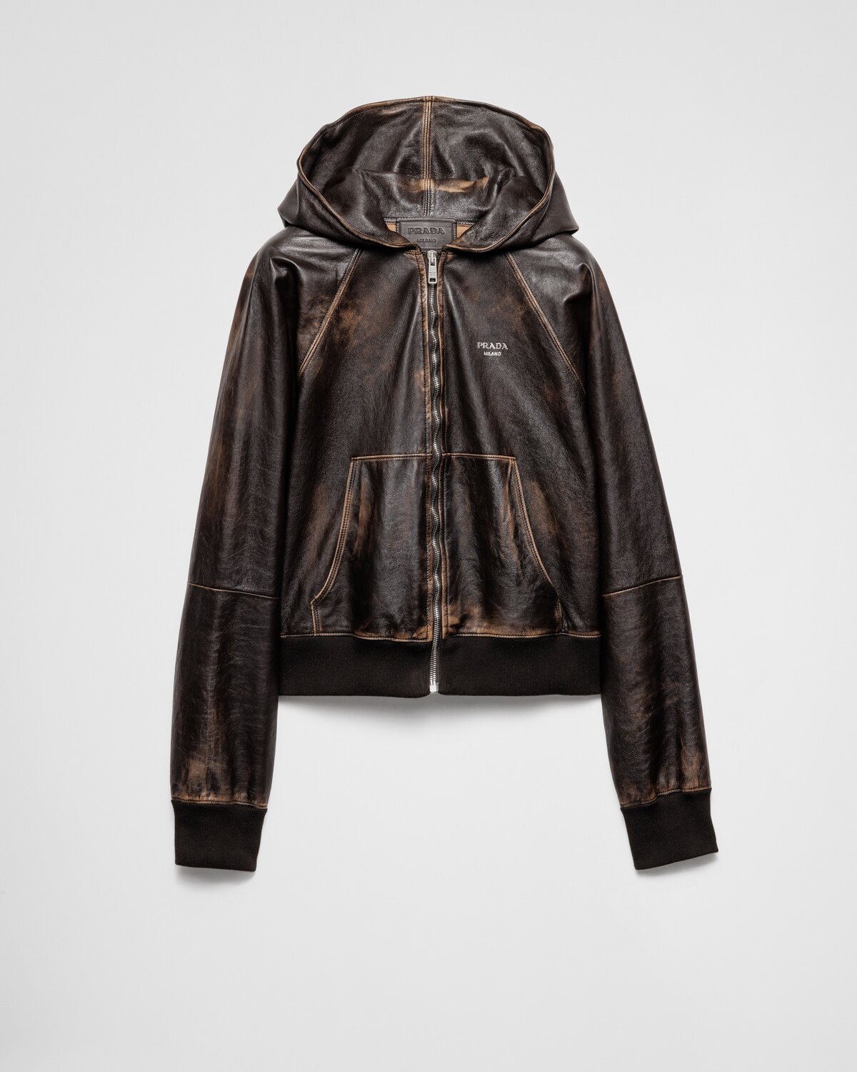 Куртка-худи из наппы Prada, темно-коричневый
Куртка-худи из наппы Prada, темно-коричневый