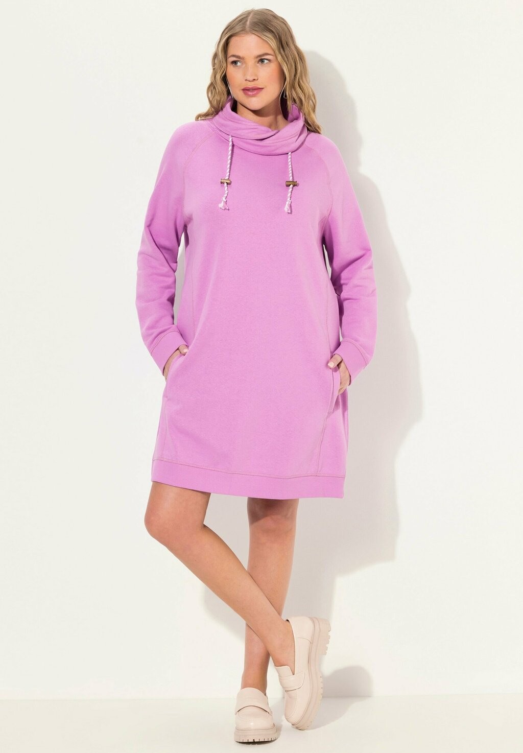 Дневное платье LANGARM TASCHEN Ulla Popken, фиолетовый
Дневное платье LANGARM TASCHEN Ulla Popken, фиолетовый