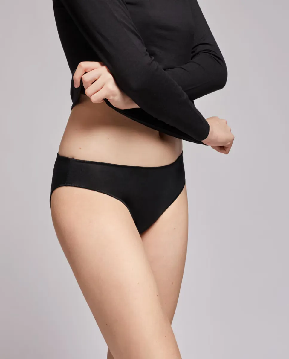 Однотонные трусики миди с органическим хлопком Gisela, чёрный
Однотонные трусики миди с органическим хлопком Gisela, чёрный