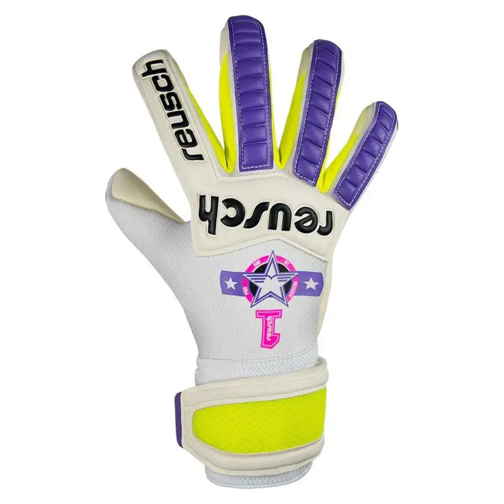 Перчатки Reusch Legacy Pro AM Silver goalkeeper, желтый
Перчатки Reusch Legacy Pro AM Silver goalkeeper, желтый