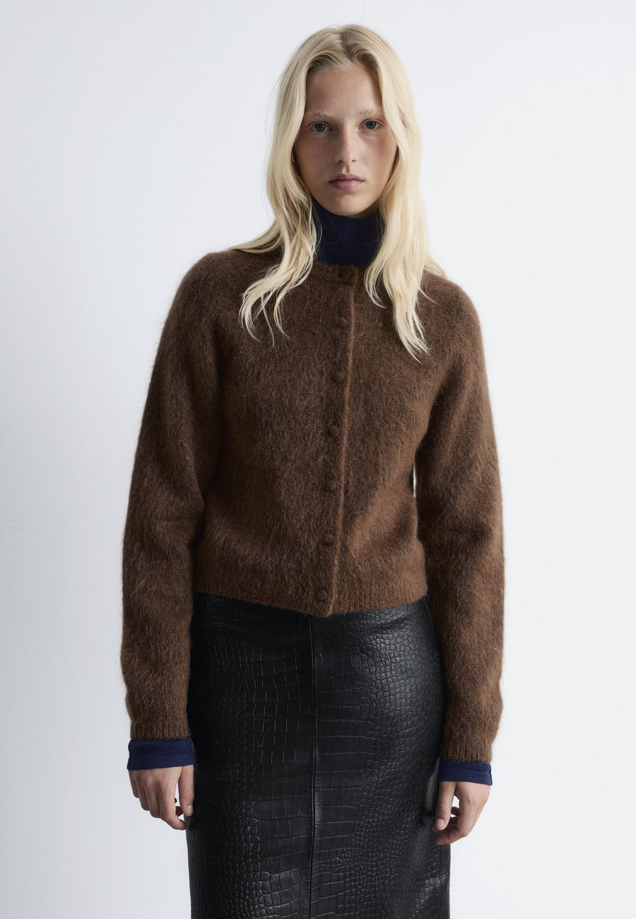 Кардиган & other stories BRUSHED, Brown
Кардиган & other stories BRUSHED, Brown