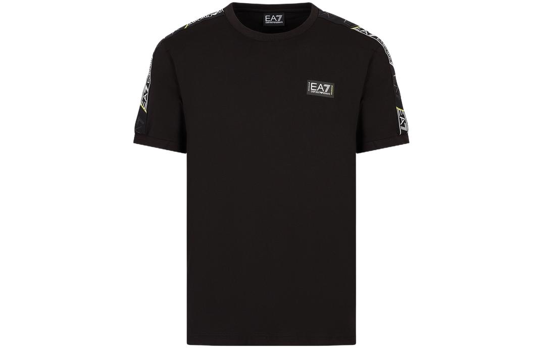 Футболка с логотипом на груди EMPORIO ARMANI, черный
Футболка с логотипом на груди EMPORIO ARMANI, черный