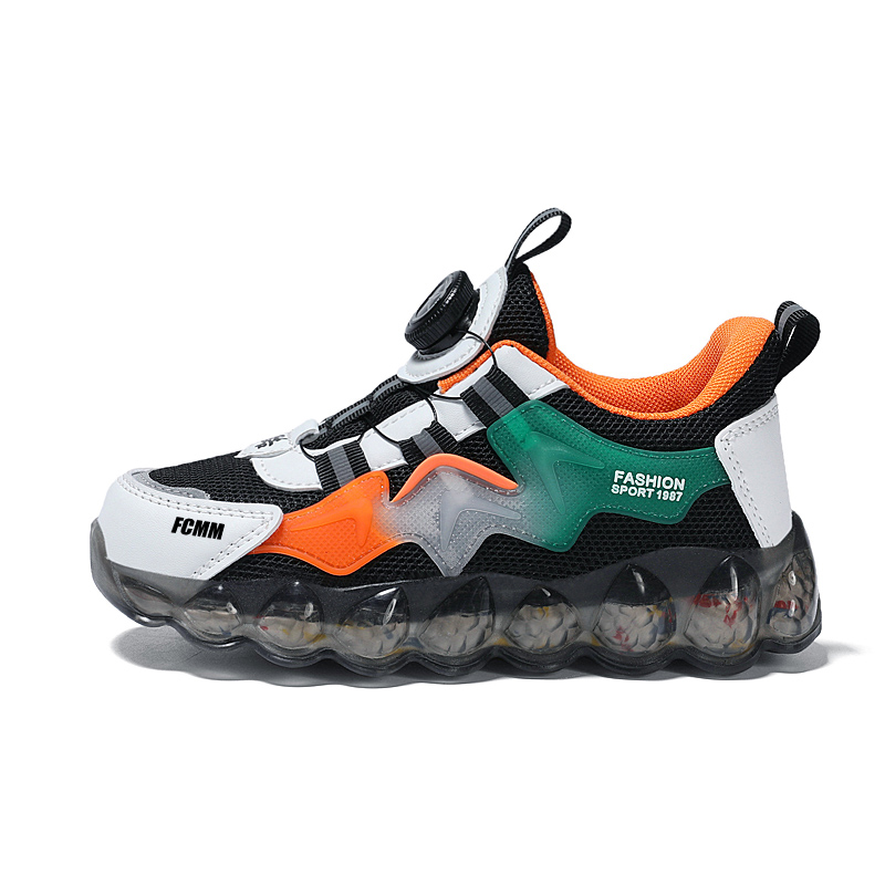 Детские кроссовки для бега FCMM, черный/оранжевый
Детские кроссовки для бега FCMM, черный/оранжевый