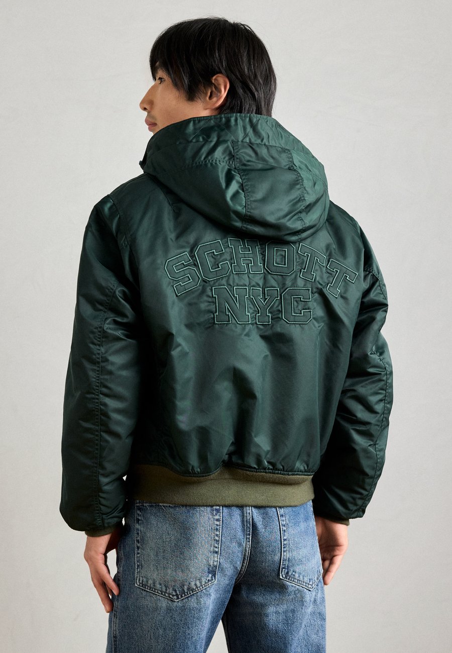 Куртка Schott MA1-GUARDRS, Foret/Dark Green
Куртка Schott MA1-GUARDRS, Foret/Dark Green