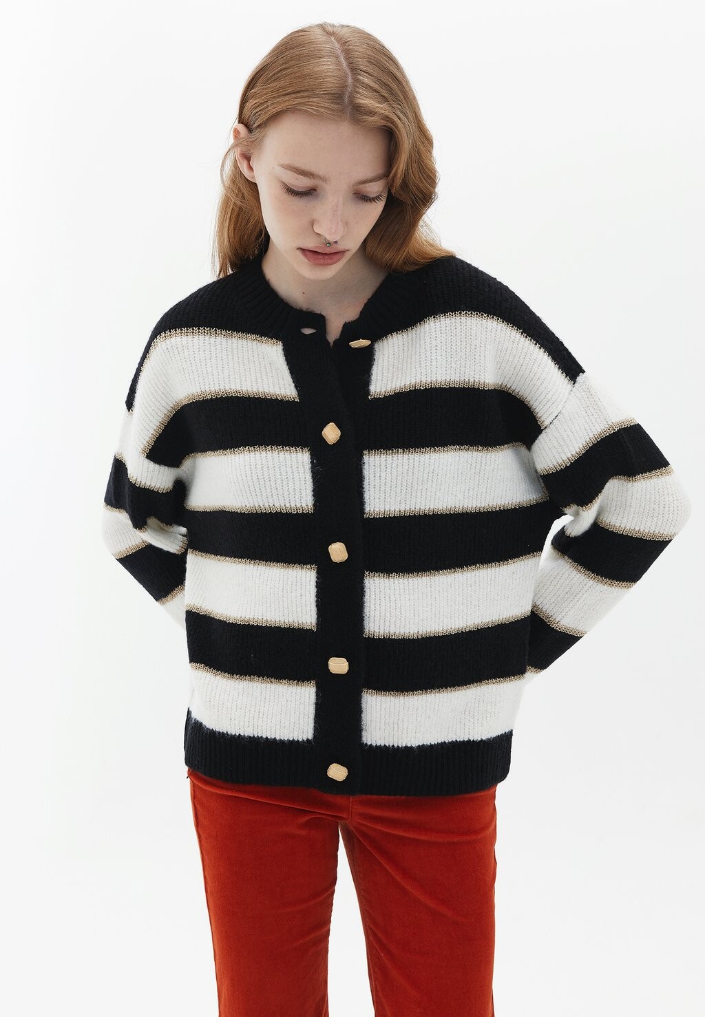 Кардиган SOFT TOUCH SILVERY OXXO, цвет ice milk black
Кардиган SOFT TOUCH SILVERY OXXO, цвет ice milk black