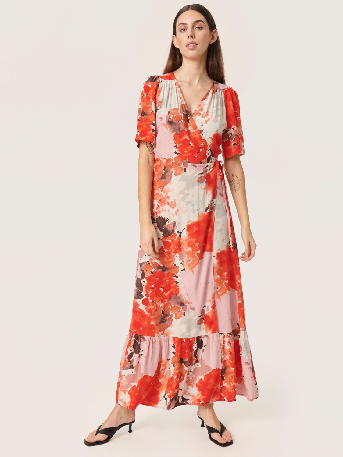 Платье Soaked In Luxury Indre Karven, Гренадин
Платье Soaked In Luxury Indre Karven, Гренадин