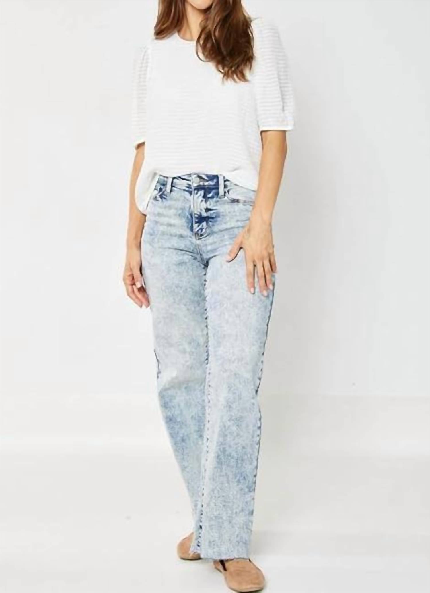 Джинсы Wide Leg с высокой талией и необработанным краем цвета Mineral Wash Judy Blue
Джинсы Wide Leg с высокой талией и необработанным краем цвета Mineral Wash Judy Blue