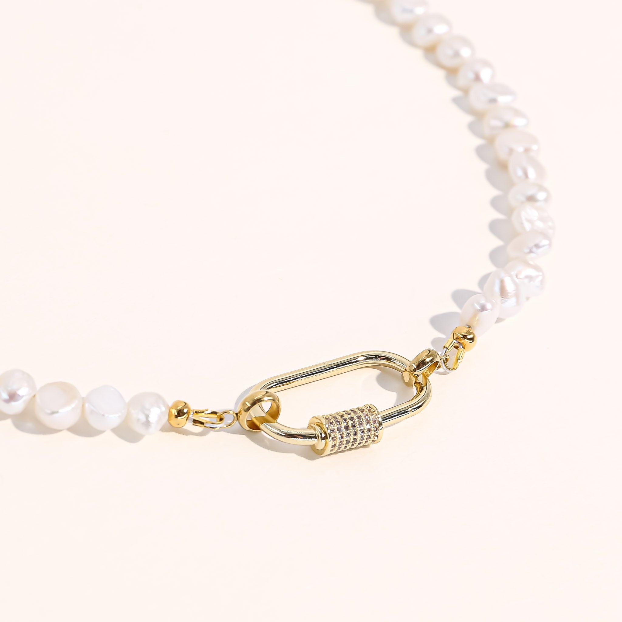 Ожерелье Taylor из пресноводного жемчуга - среднего размера Joey Baby, золотой
Ожерелье Taylor из пресноводного жемчуга - среднего размера Joey Baby, золотой