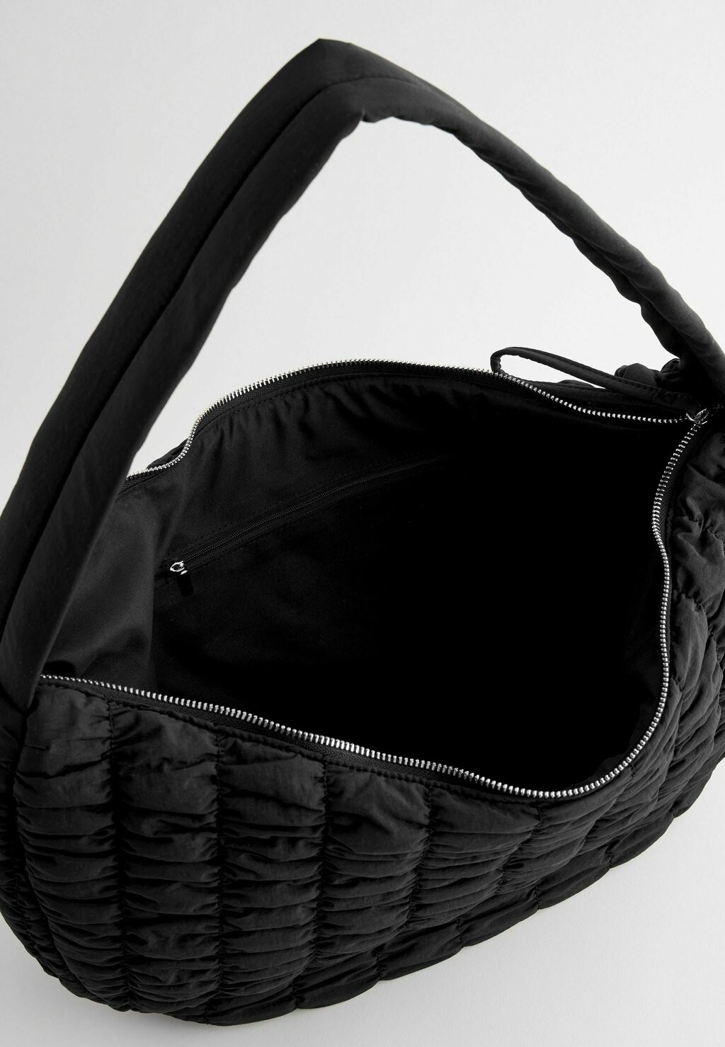 Сумочка REGULAR FIT Next, черный
Сумочка REGULAR FIT Next, черный