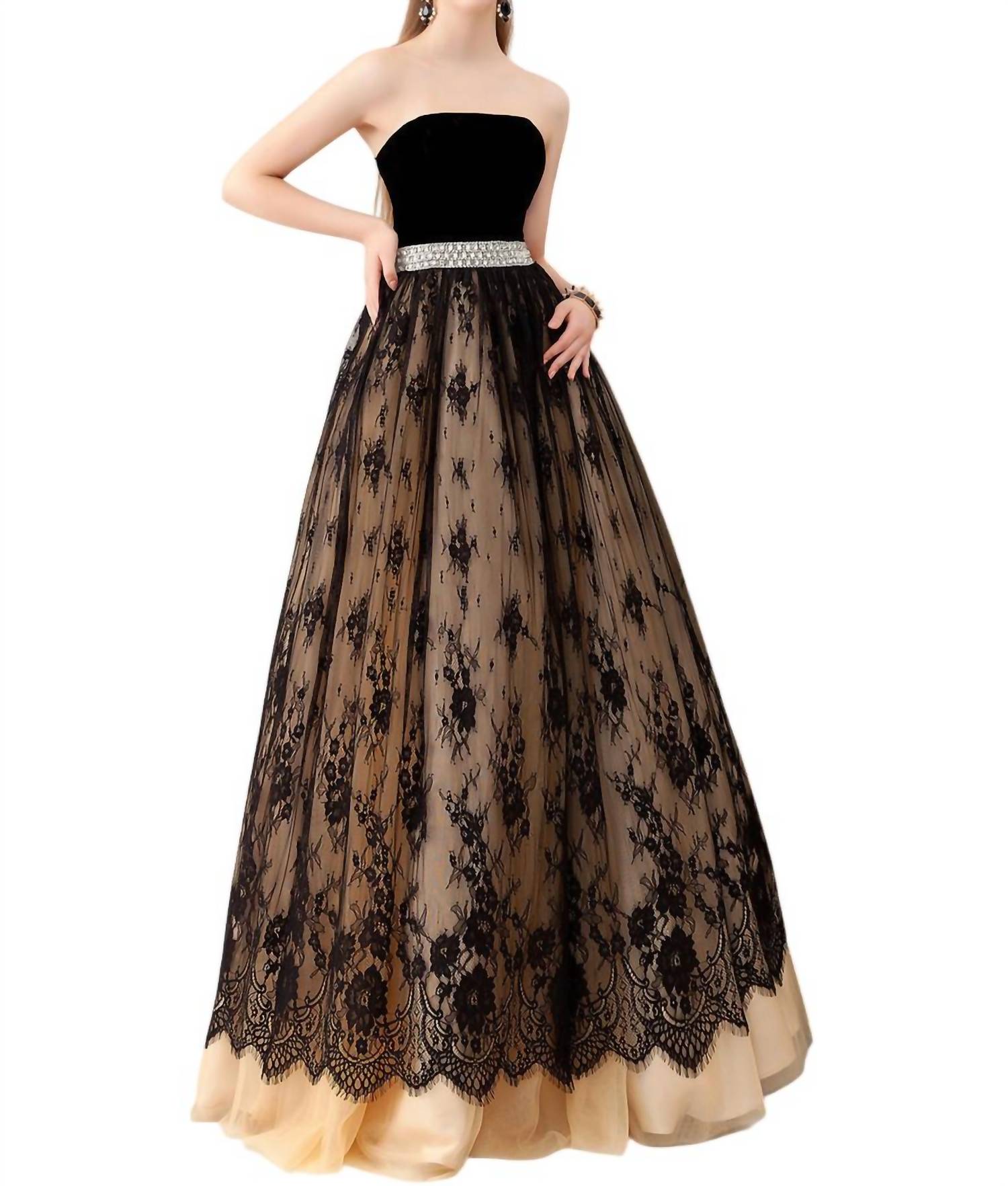 Платье для выпускного в пол в черно-телесном цвете Angela & Alison
Платье для выпускного в пол в черно-телесном цвете Angela & Alison