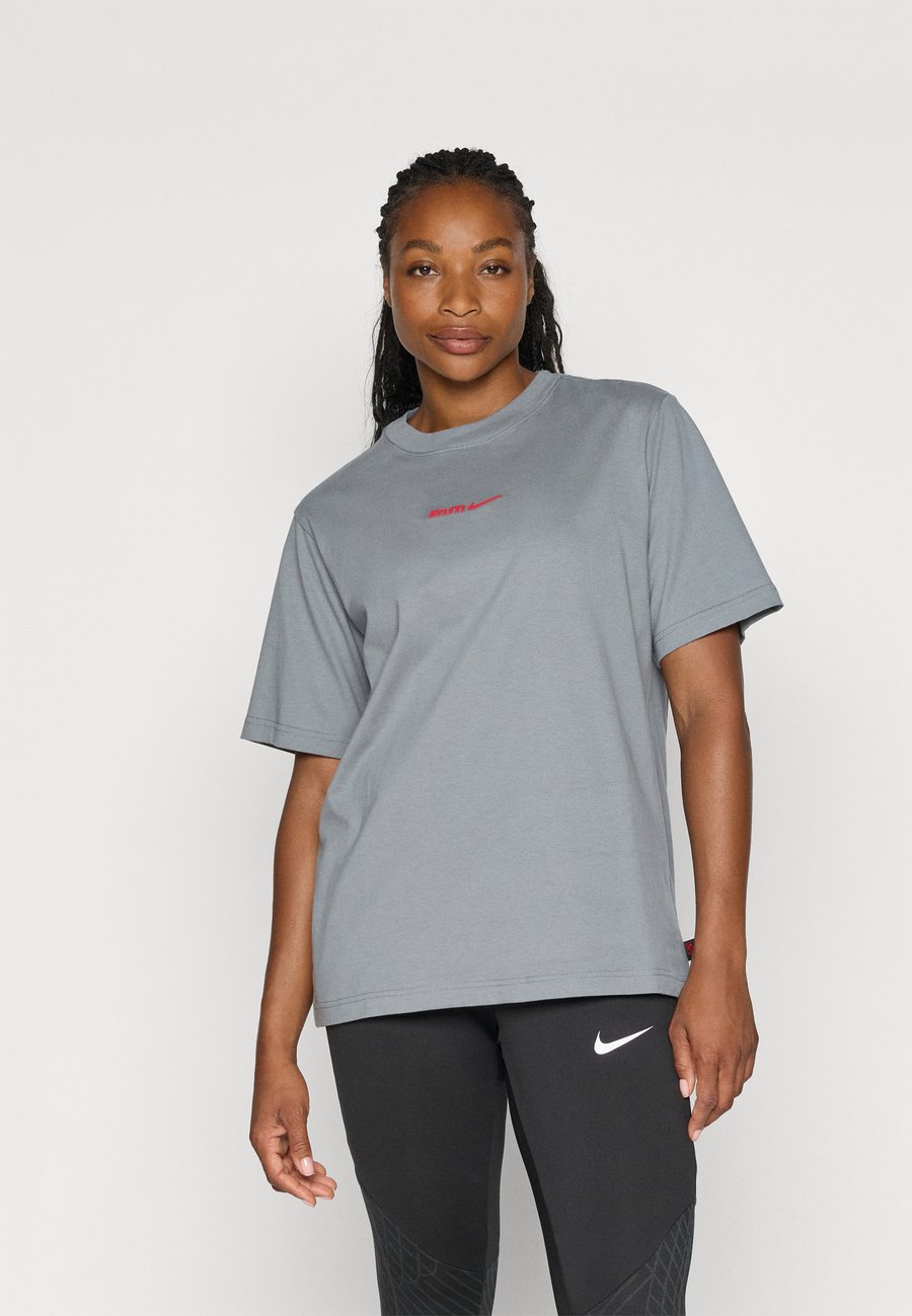 Футболка Nike Performance ATM PEAK TEE, Smoke Grey/Grey
Футболка Nike Performance ATM PEAK TEE, Smoke Grey/Grey