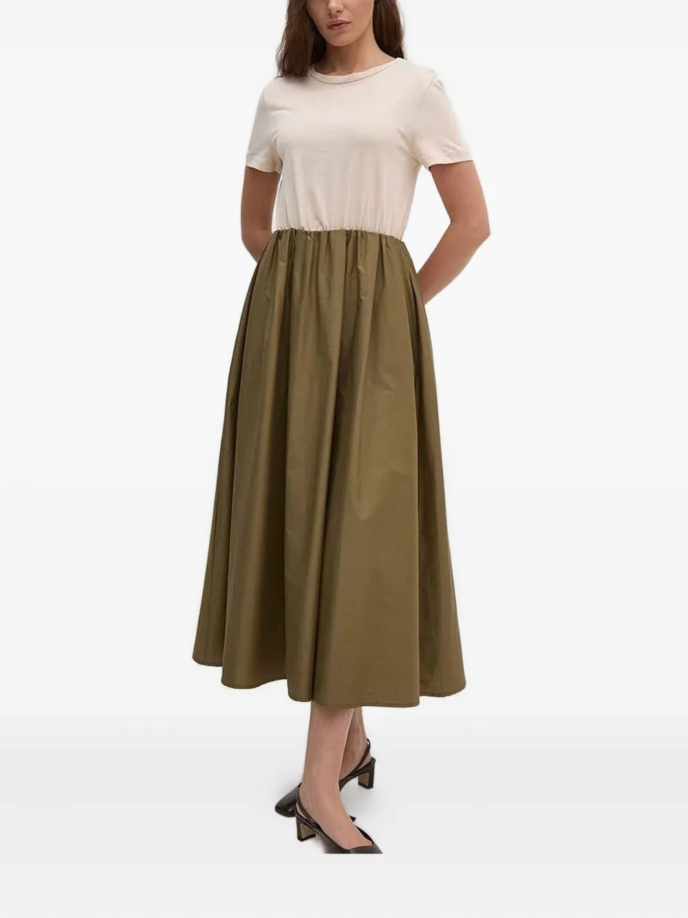 Платье с эластичным поясом Sandro Ferrone, нейтральный
Платье с эластичным поясом Sandro Ferrone, нейтральный