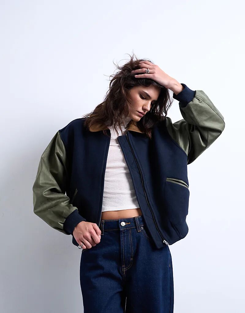 Контрастная замшевая университетская куртка-бомбер Topshop в нескольких цветах
Контрастная замшевая университетская куртка-бомбер Topshop в нескольких цветах