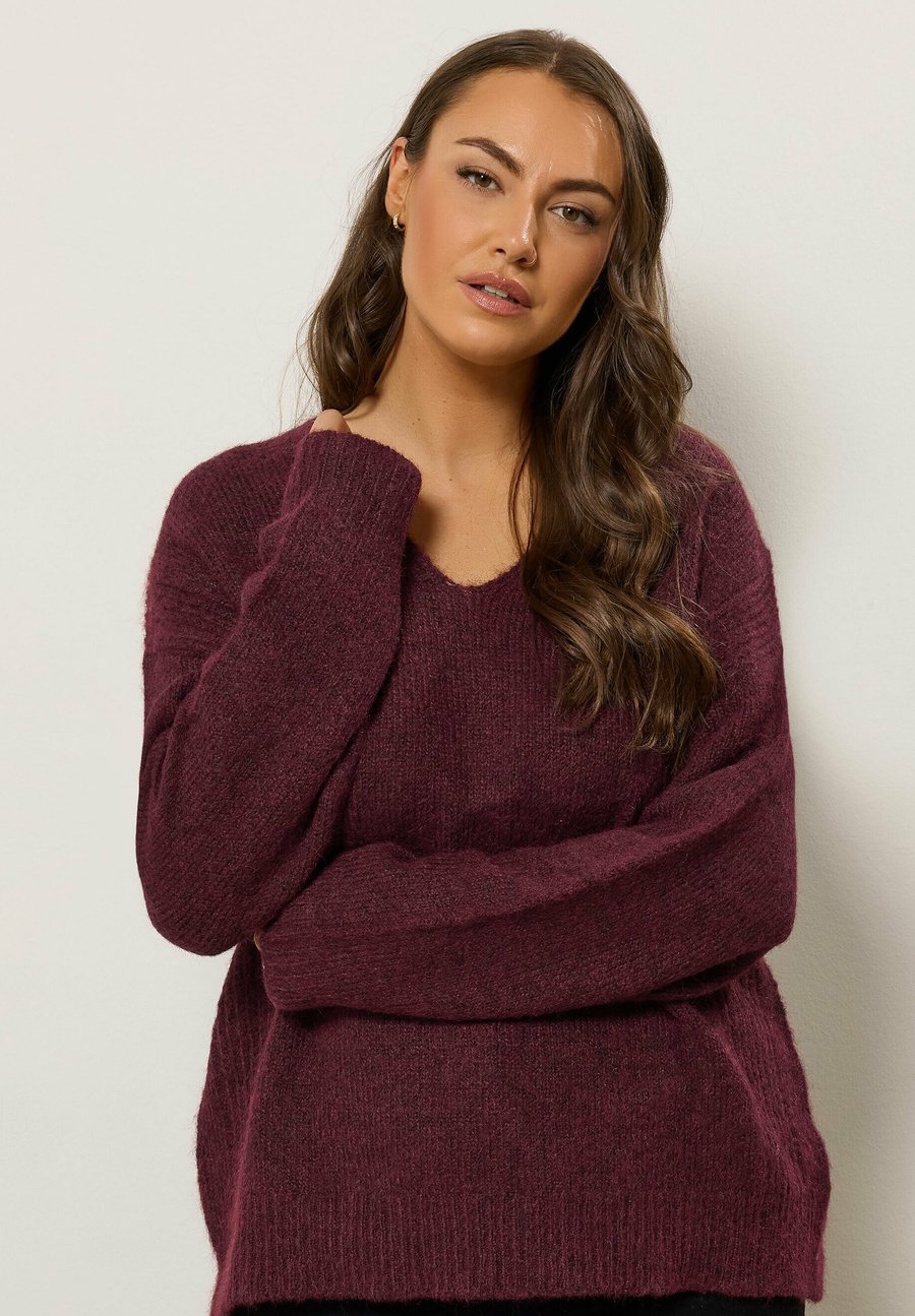 Джемпер Evans Jumper, Purple/Bordeaux
Джемпер Evans Jumper, Purple/Bordeaux