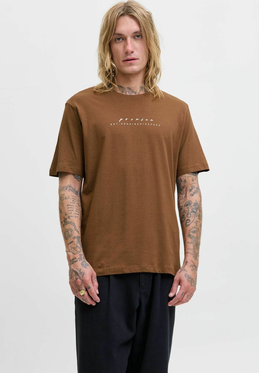 Футболка Jack & Jones PREMIUM Print T-shirt, Partridge/Brown, Коричневый, Футболка Jack & Jones PREMIUM Print T-shirt, Partridge/Brown
Футболка Jack & Jones PREMIUM Print T-shirt, Partridge/Brown, Коричневый, Футболка Jack & Jones PREMIUM Print T-shirt, Partridge/Brown
