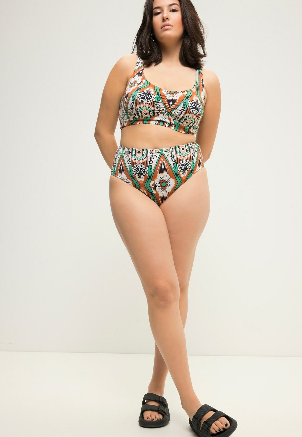 Трусы HIGHWAIST Studio Untold, бежевый
Трусы HIGHWAIST Studio Untold, бежевый