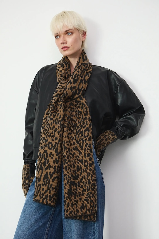 Шарф Medicine, мультиколор
Шарф Medicine, мультиколор