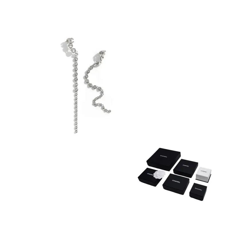 Серьги женские CHANEL
Серьги женские CHANEL