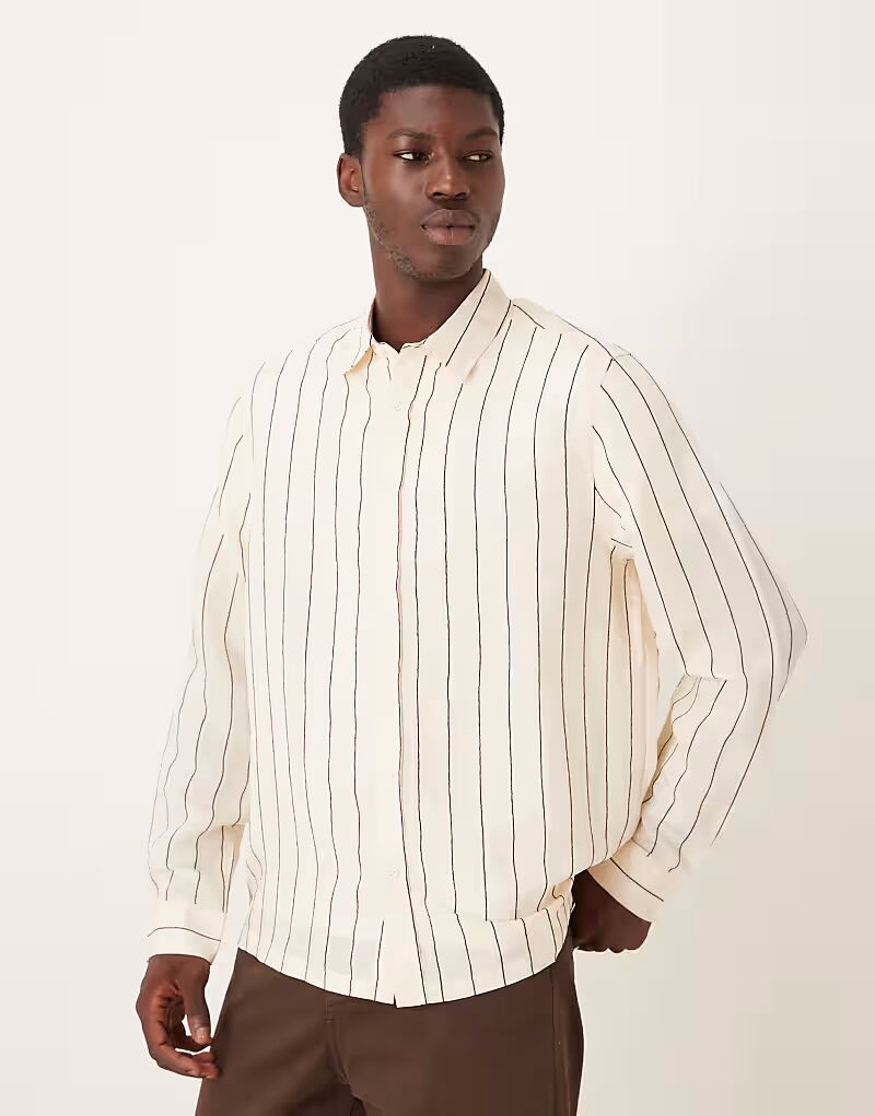 Свободная рубашка в коричневую фактурную полоску Asos Design
Свободная рубашка в коричневую фактурную полоску Asos Design