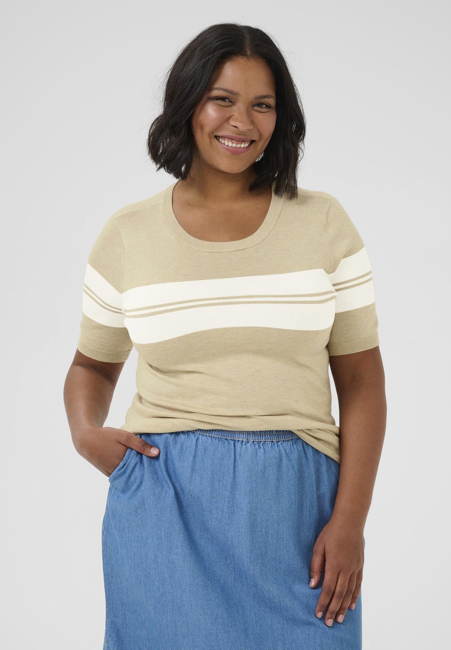 Футболка Kaffe Curve STRIPED, Feather Gray Mel Chalk Stripe/Beige
Футболка Kaffe Curve STRIPED, Feather Gray Mel Chalk Stripe/Beige