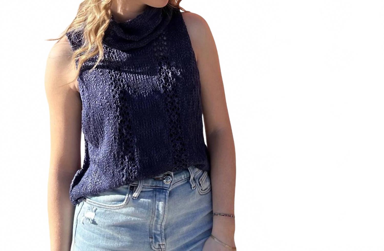 Вязаный топ в полуночно-синем цвете Angie
Вязаный топ в полуночно-синем цвете Angie