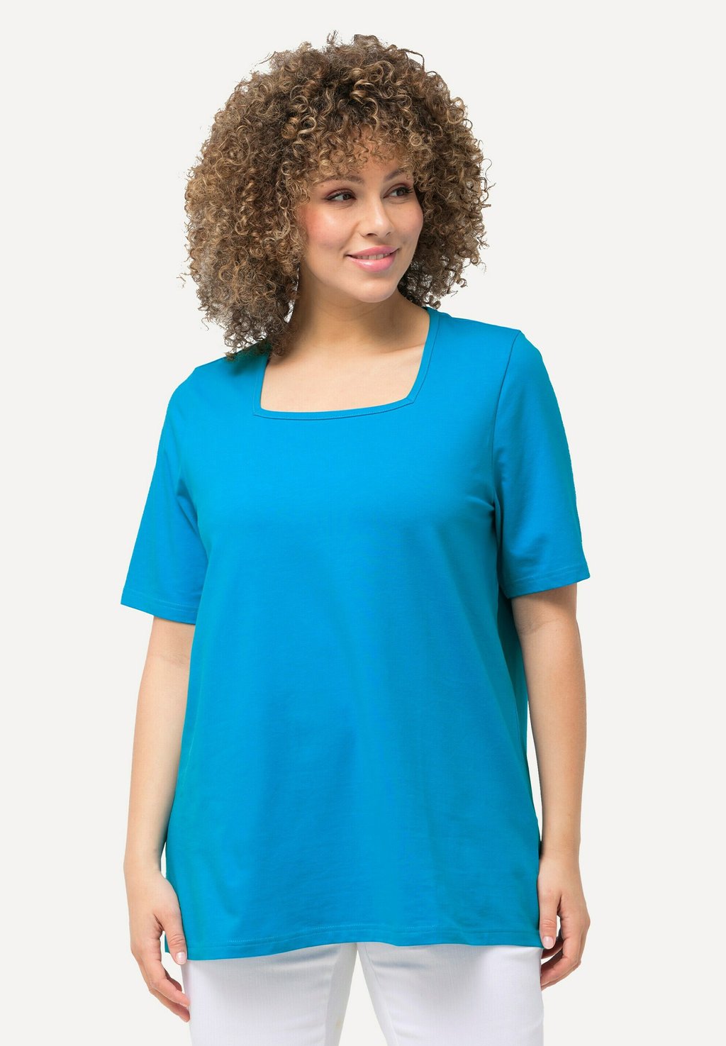 Базовая футболка CARREE-AUSSCHNITT HALBARM Ulla Popken, синий 
Базовая футболка CARREE-AUSSCHNITT HALBARM Ulla Popken, синий