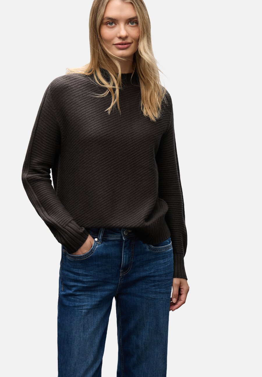 Джемпер Street One STRUKTUR, Braun/Dark Brown
Джемпер Street One STRUKTUR, Braun/Dark Brown