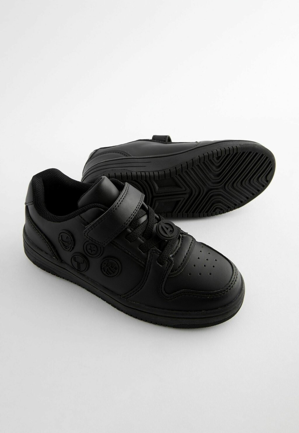 Кроссовки на шнуровке MARVEL Next, черный
Кроссовки на шнуровке MARVEL Next, черный