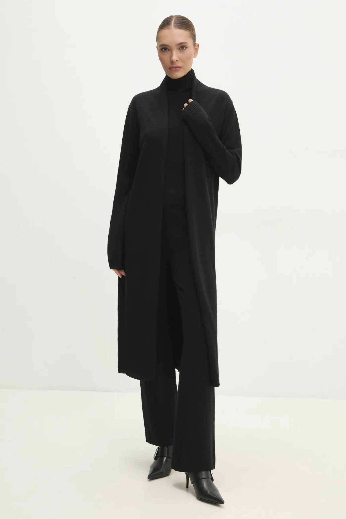 Набор Answear Lab, черный
Набор Answear Lab, черный