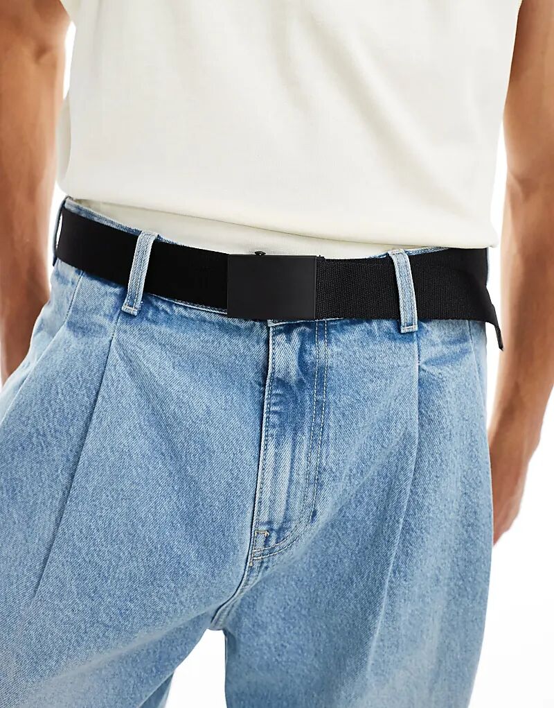 Ремень из тесьмы с матово-черной пряжкой черного цвета ASOS DESIGN
Ремень из тесьмы с матово-черной пряжкой черного цвета ASOS DESIGN