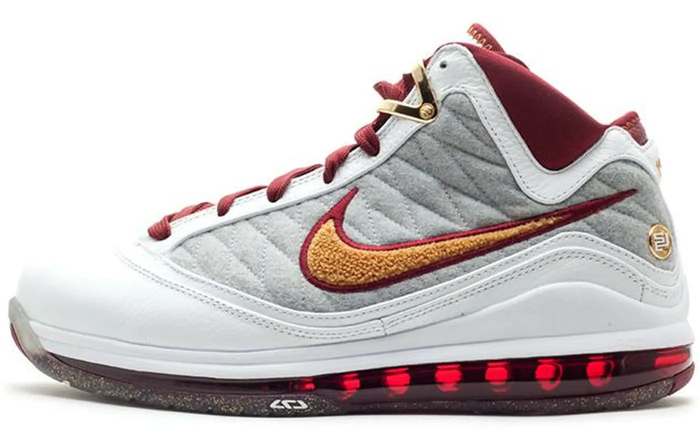 Мужские баскетбольные кроссовки Nike Lebron 7 Vintage
Мужские баскетбольные кроссовки Nike Lebron 7 Vintage
