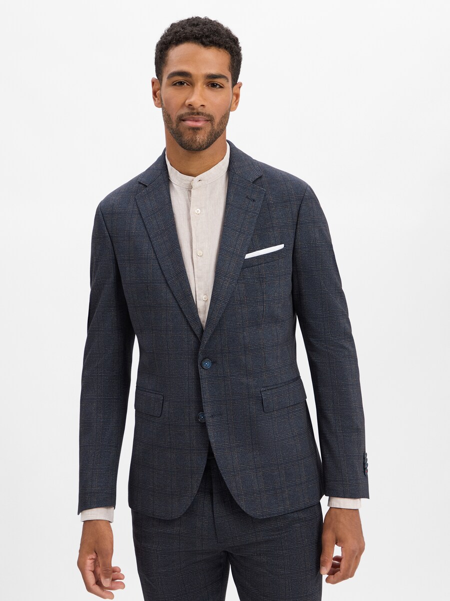 Приталенный деловой блейзер CINQUE Cisando, темно-синий
Приталенный деловой блейзер CINQUE Cisando, темно-синий