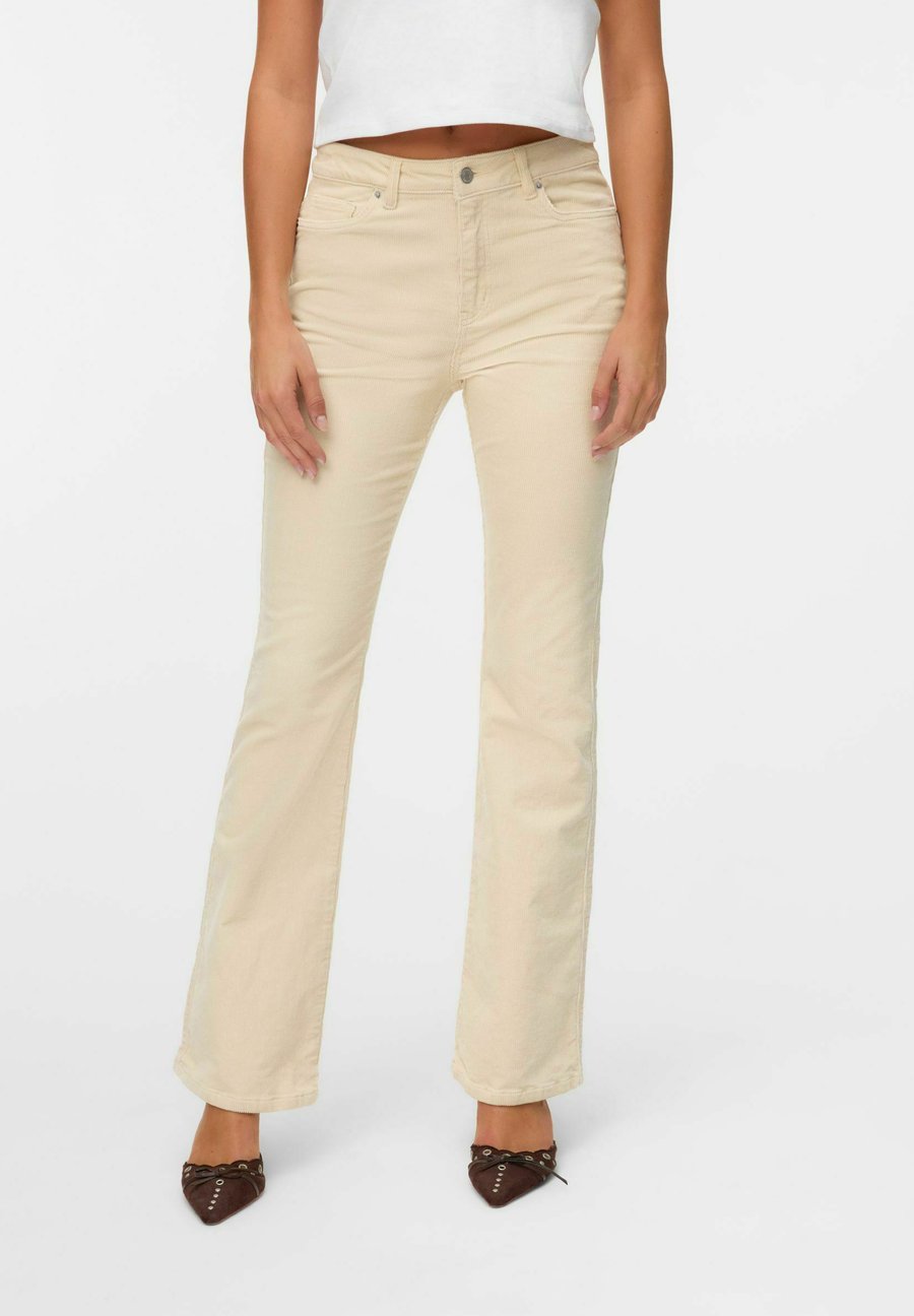 Брюки Vero Moda HIGH WAIST VMSIGA FLARED, Birch/White
Брюки Vero Moda HIGH WAIST VMSIGA FLARED, Birch/White
