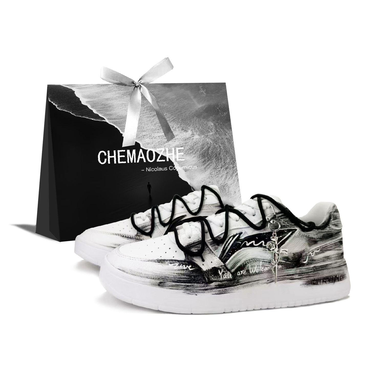 Мужские низкие скейтбордные кроссовки Li Ning Sycee с амортизацией, износостойкостью и легким дизайном, черные с белыми элементами
Мужские низкие скейтбордные кроссовки Li Ning Sycee с амортизацией, износостойкостью и легким дизайном, черные с белыми элементами