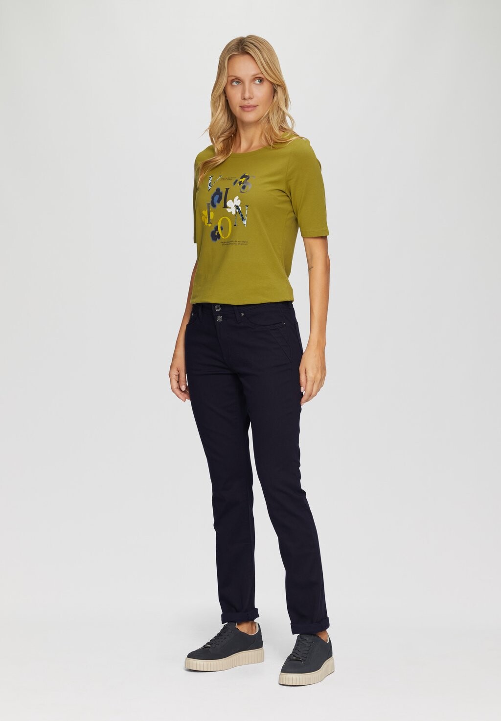 Джинсы облегающего кроя MID RISE s.Oliver, светло-голубой деним
Джинсы облегающего кроя MID RISE s.Oliver, светло-голубой деним