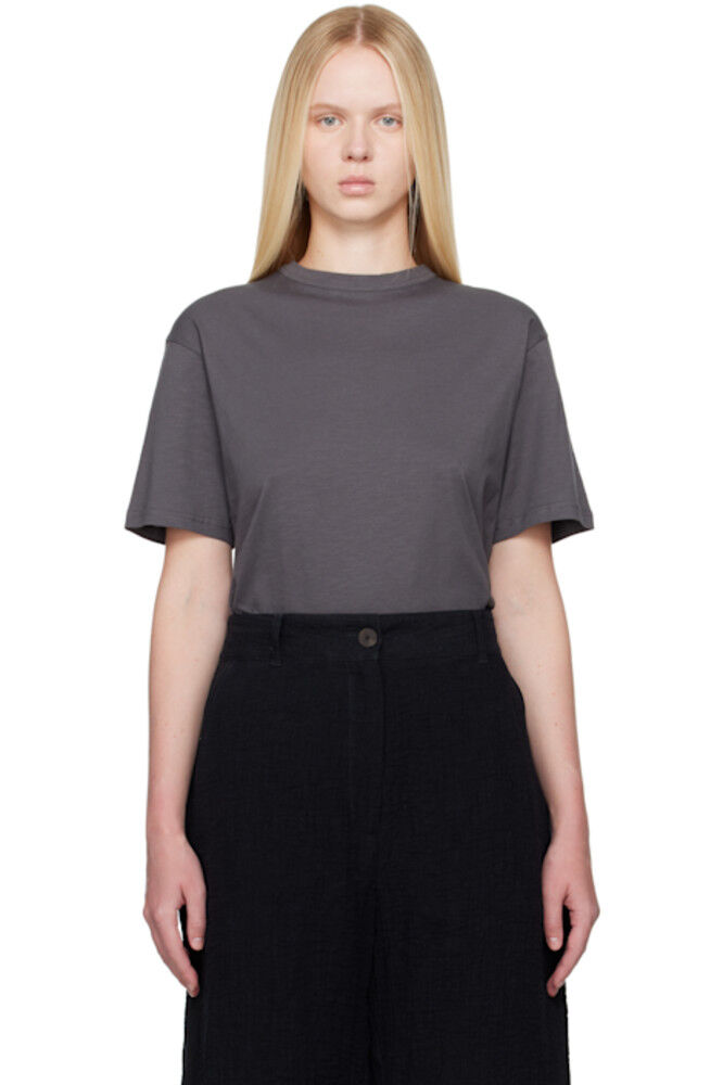 Серая футболка Rond Studio Nicholson
Серая футболка Rond Studio Nicholson