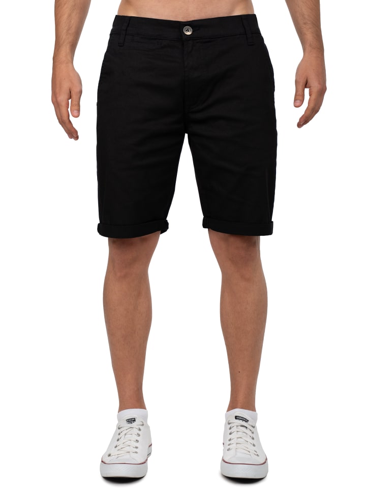 Шорты в черном Cipo & Baxx
Шорты в черном Cipo & Baxx