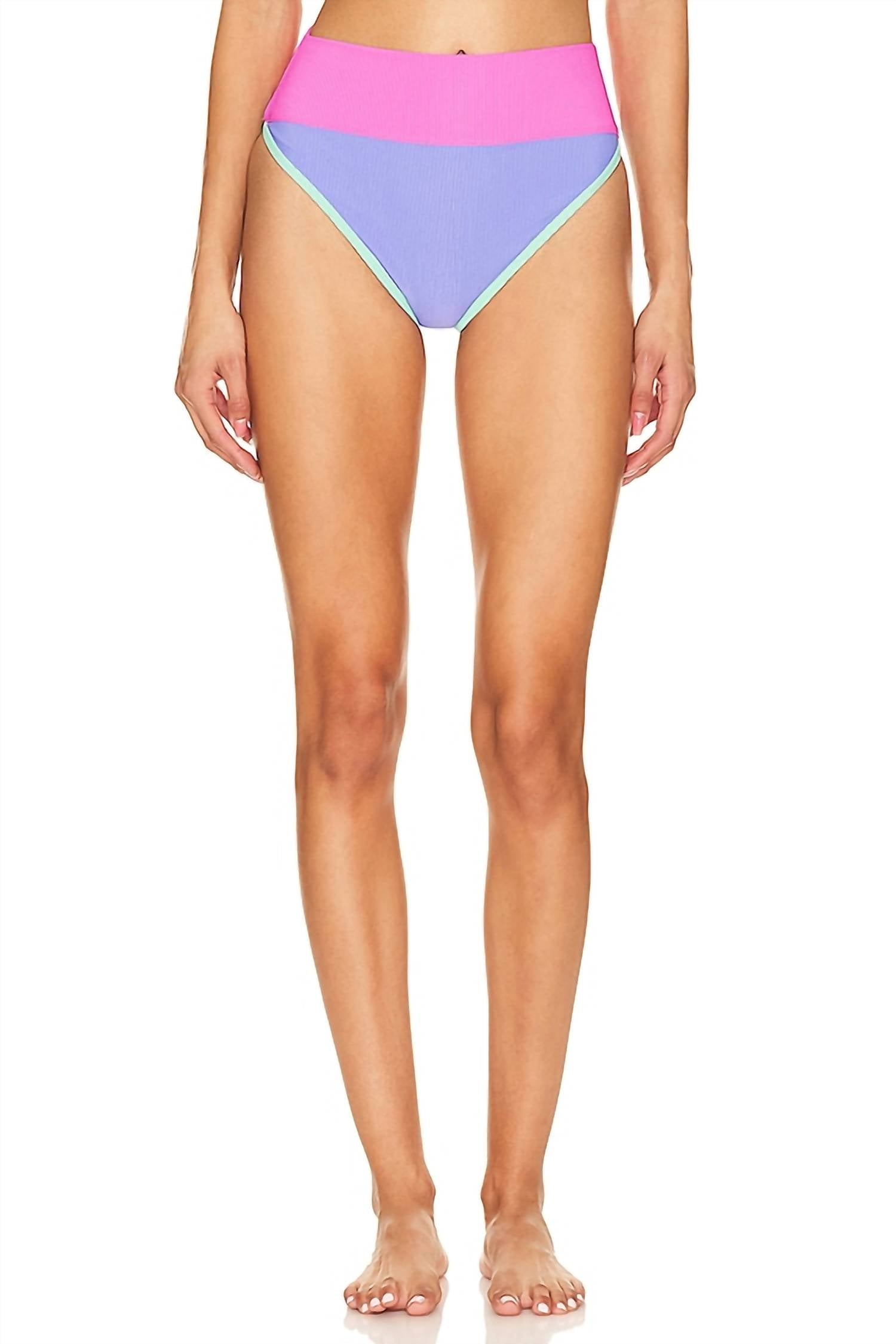 Бюстгальтер Emmy Bikini Bottom In High Tide Beach Riot, High Tide
Бюстгальтер Emmy Bikini Bottom In High Tide Beach Riot, High Tide