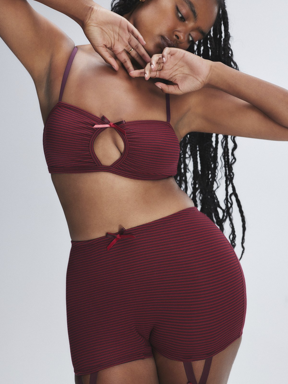 Бралетт Savage X Fenty Midnight Cruise Bandeau, цвет Red Cognac/Pinot Noir Purple Stripe
Бралетт Savage X Fenty Midnight Cruise Bandeau, цвет Red Cognac/Pinot Noir Purple Stripe