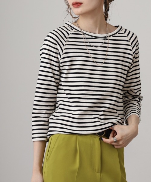 Футболка жаккардовая эластичная с круглым вырезом и рукавами 3/4 OMNES, бежевый
Футболка жаккардовая эластичная с круглым вырезом и рукавами 3/4 OMNES, бежевый