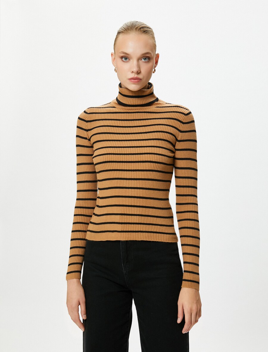 Свитер Koton, бежевый
Свитер Koton, бежевый